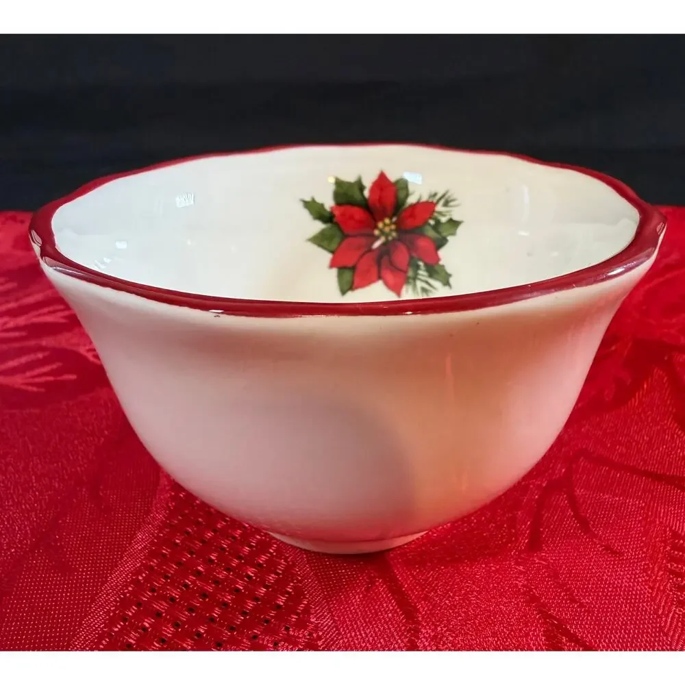 Better Homes & Gardens 2009 Christmas Poinsettia Bowls Set of 2 Dessert/Fruit